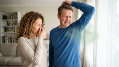 50歳を過ぎると体臭が変わる理由と、デオドラントが効かなくなる理由